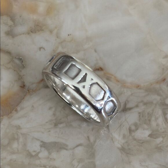 Tiffany & Co. 925 Sterling Silver Atlas Roman Numeral 6mm Band Ring Size 6.5 - Picture 5 of 11